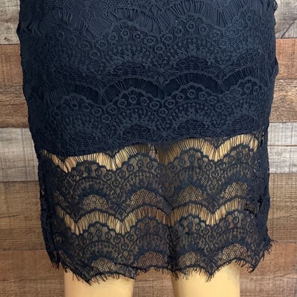 Free People Intimately Peek-A-Boo Slip Dress Black Eyelash Lace Size Small - Picture 6 of 11